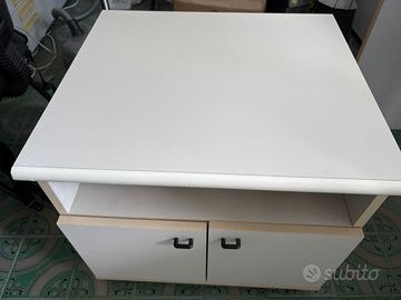 Mobiletto porta oggetti