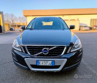 VOLVO XC60_2011