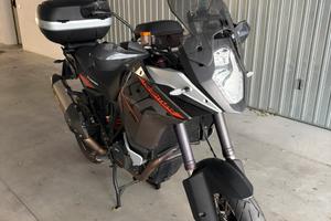 Ktm 1190 adv grey