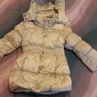 Cappottino imbottito con cappuccio per bambina