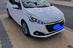 Peugeot 208 1.2 GPL