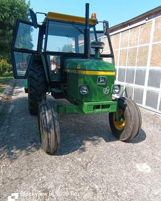 Trattore agricolo