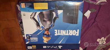 ps4 Pro boxata con giochi