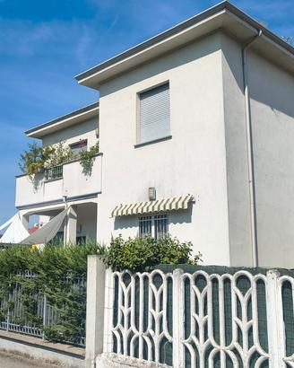 Trilocale moderno no spese di condominio