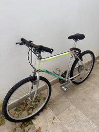 Stock di 4 biciclette