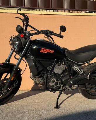 Ducati Scrambler Sixty2 Hashtag