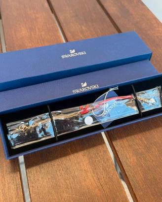 Swarovski Iconic Swan rosso