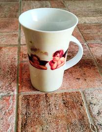 Tazza con angeli pensierosi di Raffaello