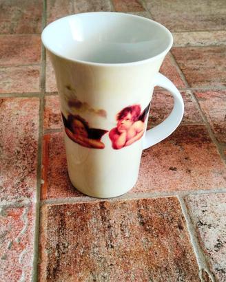 Tazza con angeli pensierosi di Raffaello