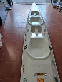 CANOA IN VETRORESINA