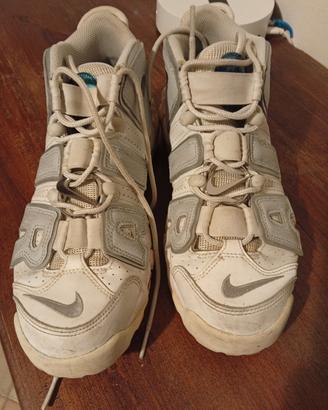 Nike Air More up Tempo 