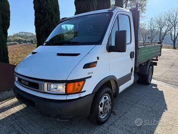 Iveco Daily Ribaltabile Trilaterale Si Permute