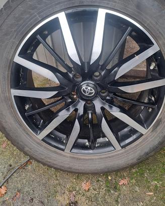 4 cerchioni in lega piu 4 gomme