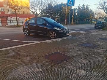 Mercedes classe A160D w169. Anche x Neopatentati.