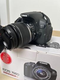 Canon 700d + obiettivo  18-55 IS STM