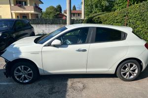 Alfa Romeo Giulietta 1.6 105 cv