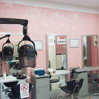 Parrucchiera attivita' acconciature