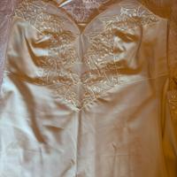 Camicia da notte e vestaglia di lino