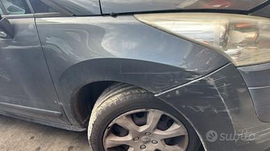 PEUGEOT 3008 ANNO 2009 - PARAFANGO ANTERIORE DESTR