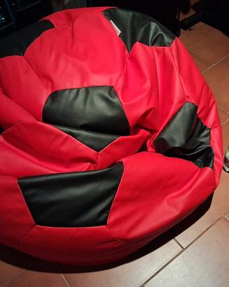 pouf rosso e nero 
