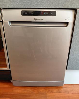 Lavastoviglie Indesit libera installazione