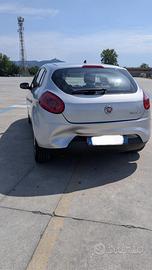 fiat bravo 1.6 multijet  (vedi foto)