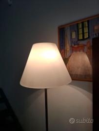 Lampada da terra di design