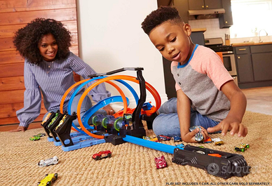 Pista Hot Wheels Schianti Rotanti con propulsori