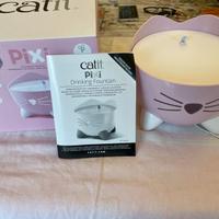 Abbeveratoio dispenser per gatti