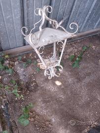 lampada ferro e plastica