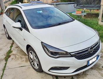 SI VALUTANO PERMUTE CON FURGONI  Opel Astra SW