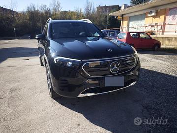 MERCEDES EQB 300 4Matic Sport