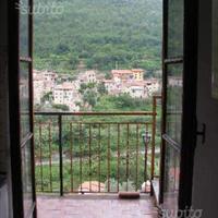 Appartamento di tre vani entroterra di Albenga