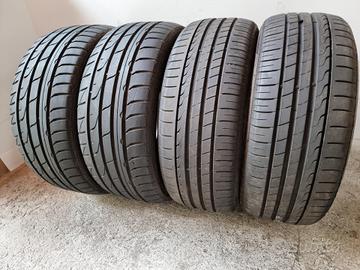 4 gomme 215/50/17 estive