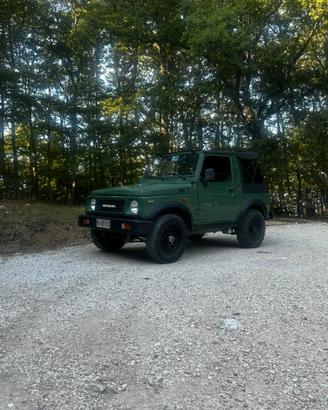 SUZUKI SAMURAI SJ