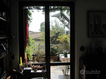 Appartamento al primo piano con grande terrazza