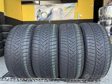 4 Gomme 225/45R18 e 255/40R18 Pirelli RFT inverno