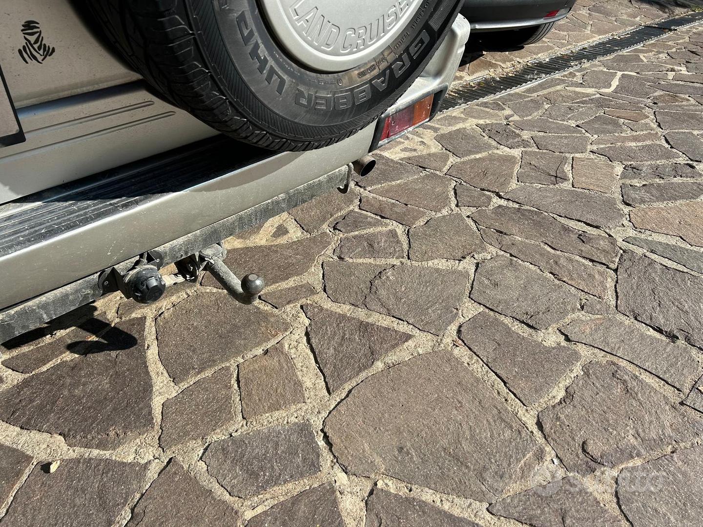 Toyota Land Cruiser 2000 photo 4
