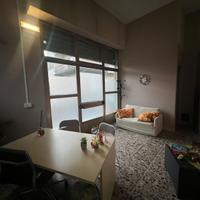 Ufficio ristrutturato e arredato, pronto all'uso