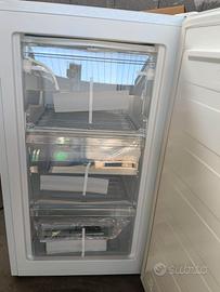 Hisense MUZ4859E congelatore a cassetti 61lt