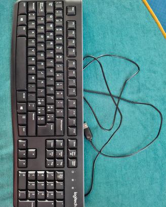 tastiera e mouse Logitech 