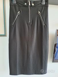 Gonna tubino elasticizzato Guess nero 