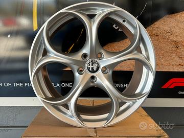 Cerchi in lega ALFA ROMEO QV 19 pollici originali