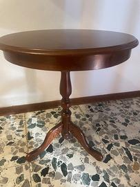 Tavolino in legno