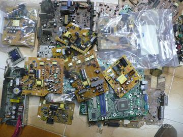 Schede elettroniche e alimentatori