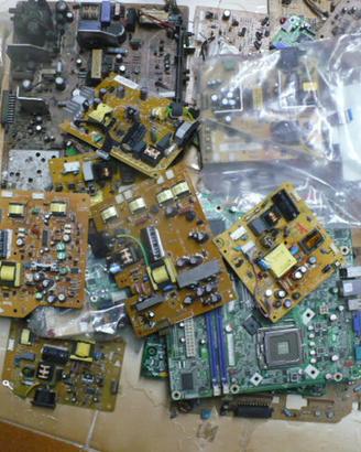 Schede elettroniche e alimentatori