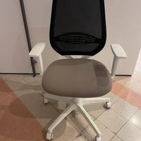 Sedia girevole ergonomica