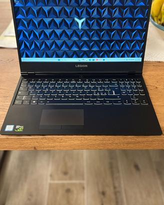 Lenovo LEGION Y530