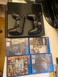 Ps4 con controller e giochi