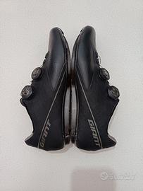 scarpe Giant tomaia in carbonio 